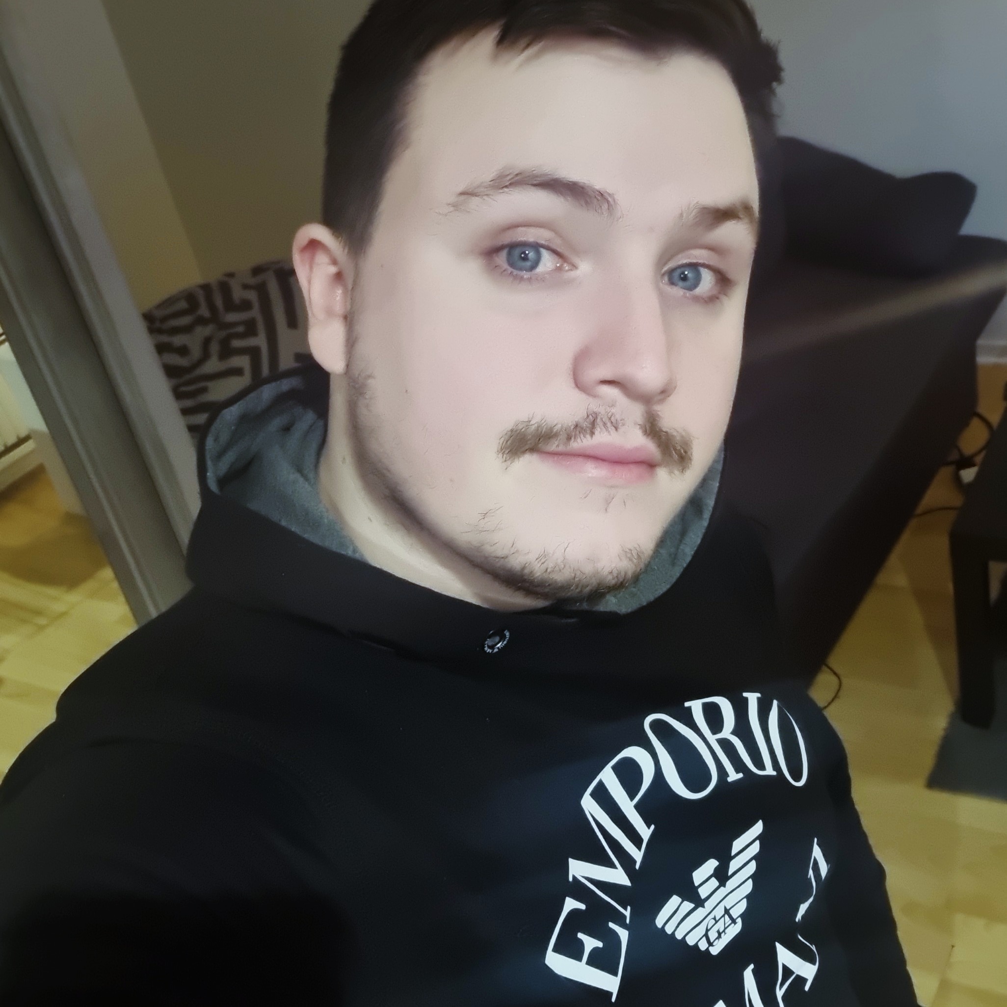 Profil de Youcef, 25 ans, Escort Gay Canada à Assiniboia
