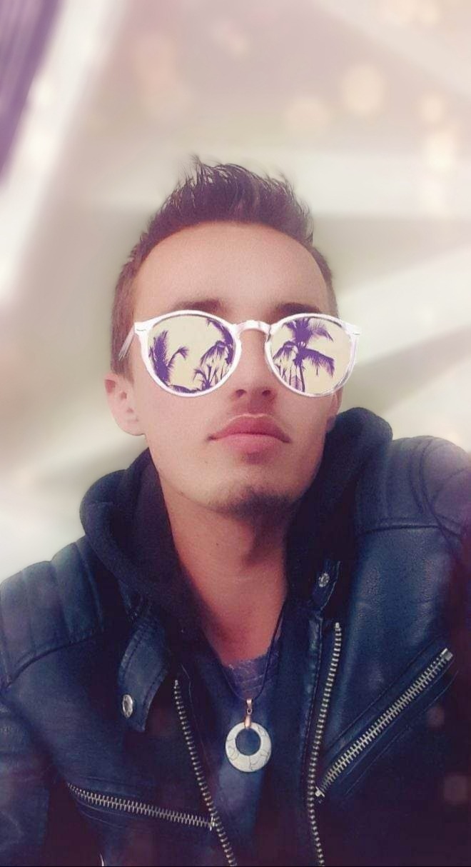 Profil de Scherif, 24 ans, Escort Gay Canada à Myrnam