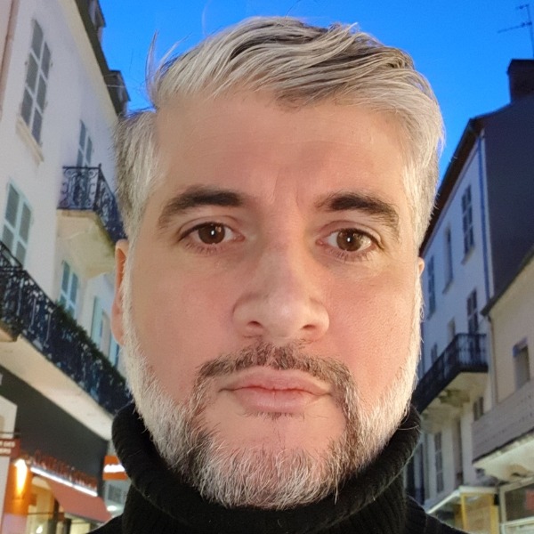 Profil de Yanis, 51 ans, Escort Gay Canada à Saint-Stanislas-de-Champlain