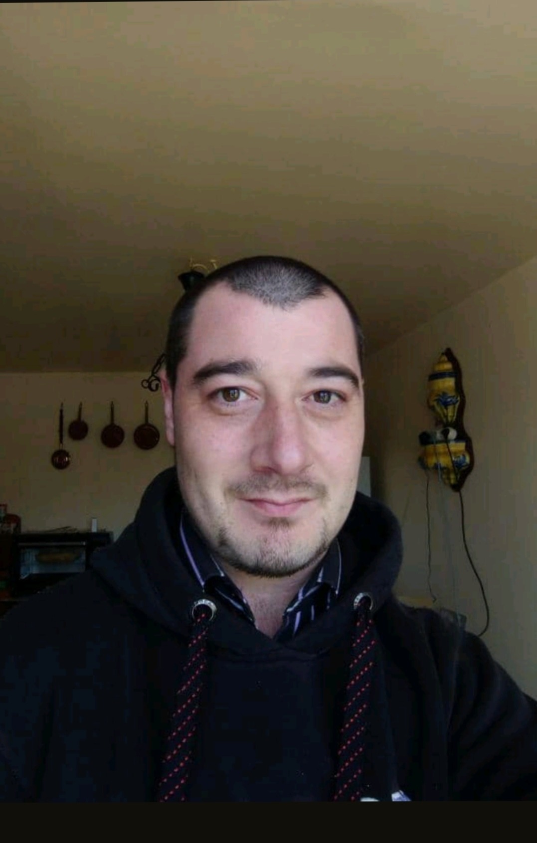 Profil de Shaheen, 35 ans, Escort Gay Canada à Alix