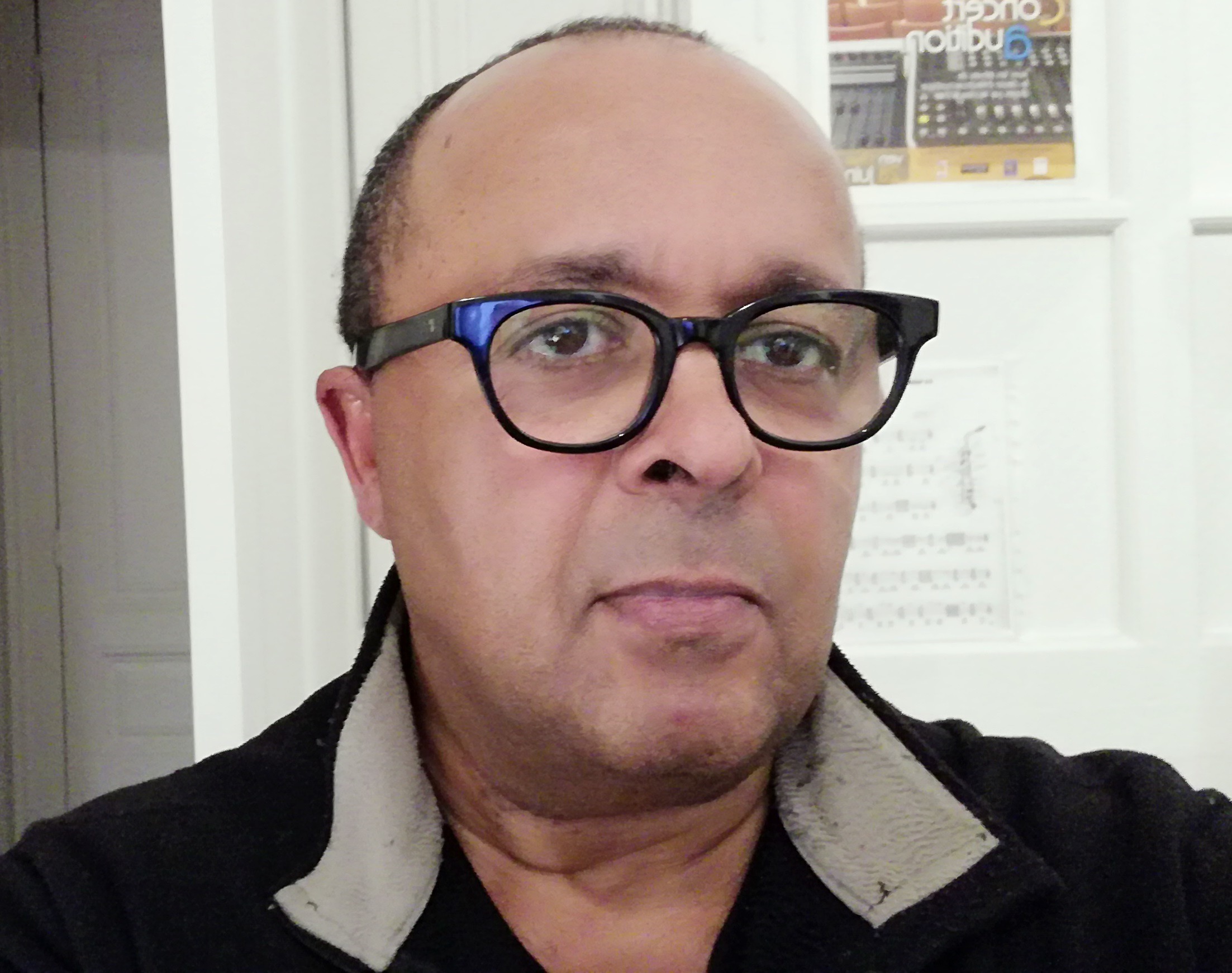Profil de Zola, 55 ans, Escort Gay Canada à Lomond