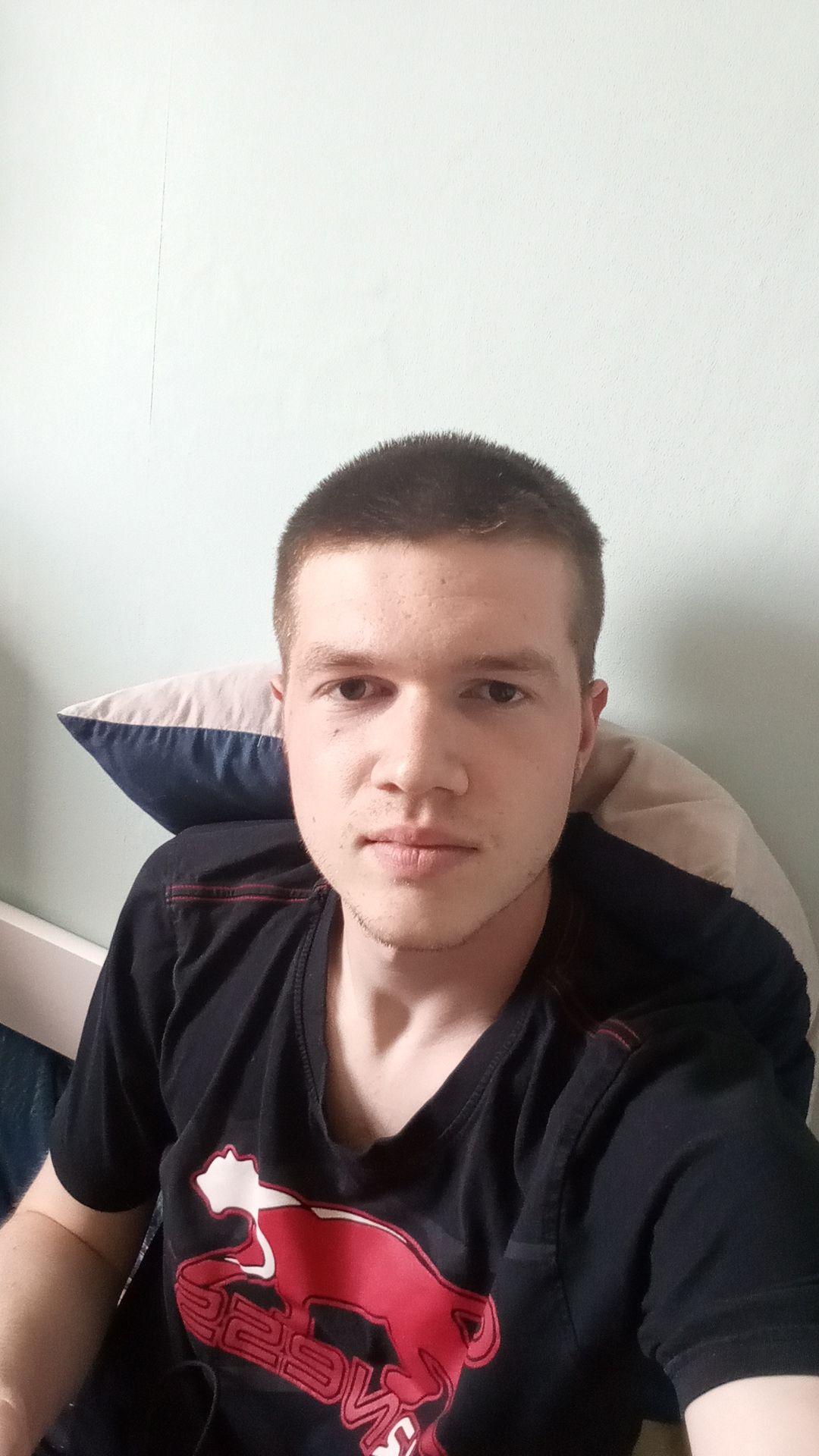 Profil de Yahn, 25 ans, Escort Gay Canada à Hafford
