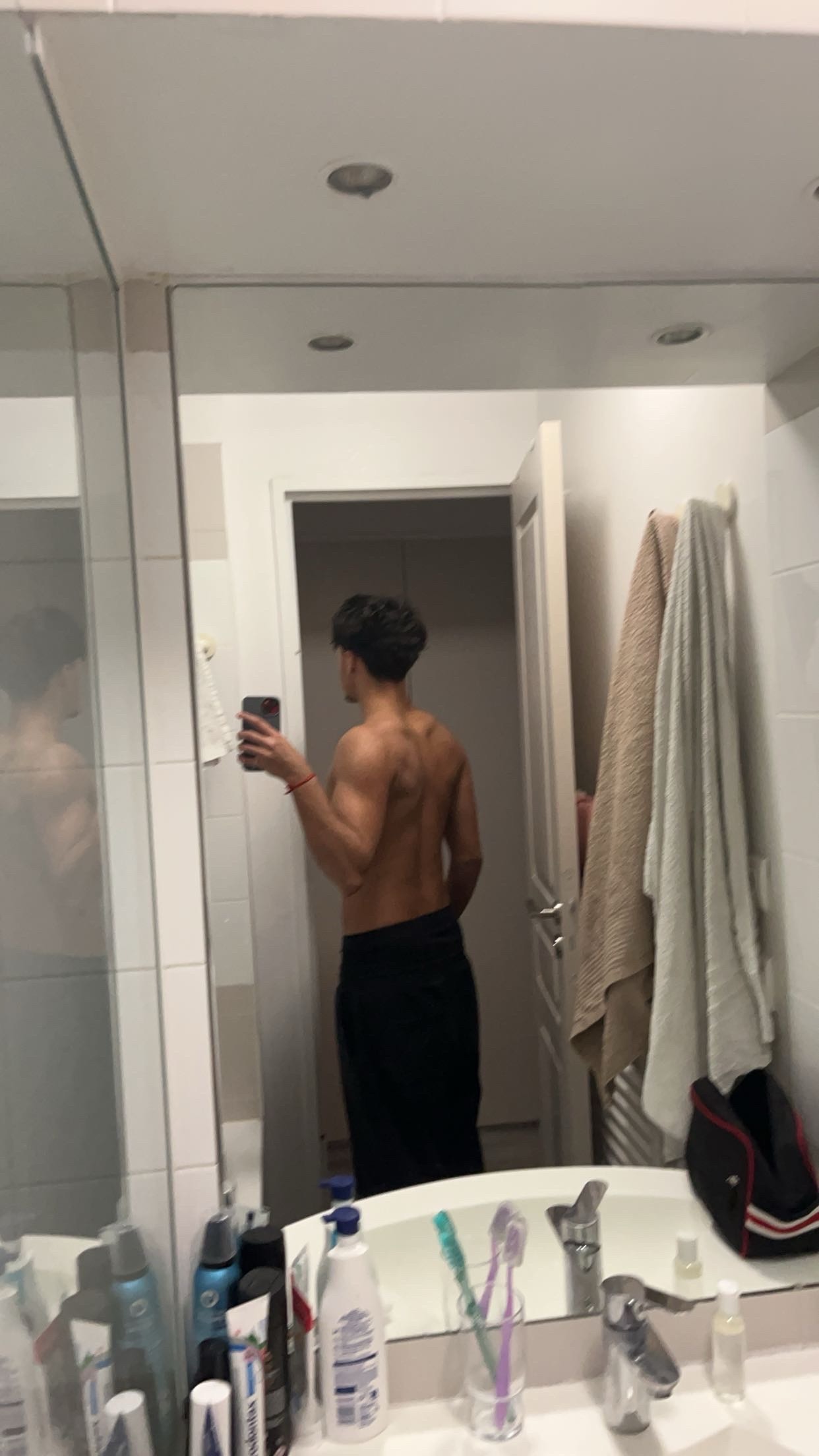 Profil de Merlin, 19 ans, Escort Gay Canada à Whitehorse