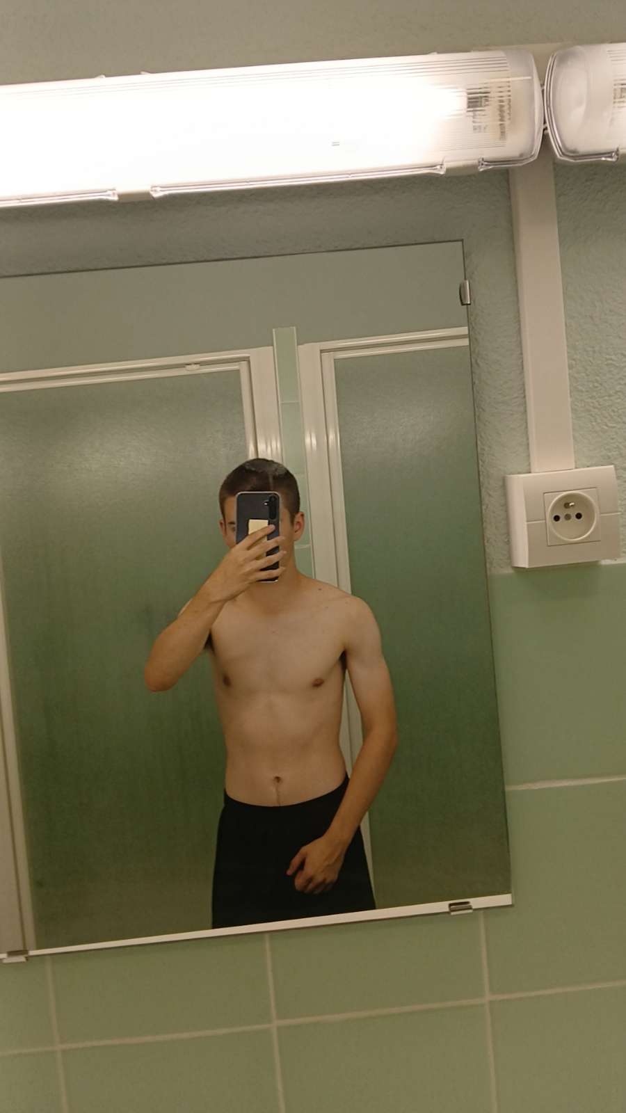 Profil de Kelys, 21 ans, Escort Gay Canada à Alvena