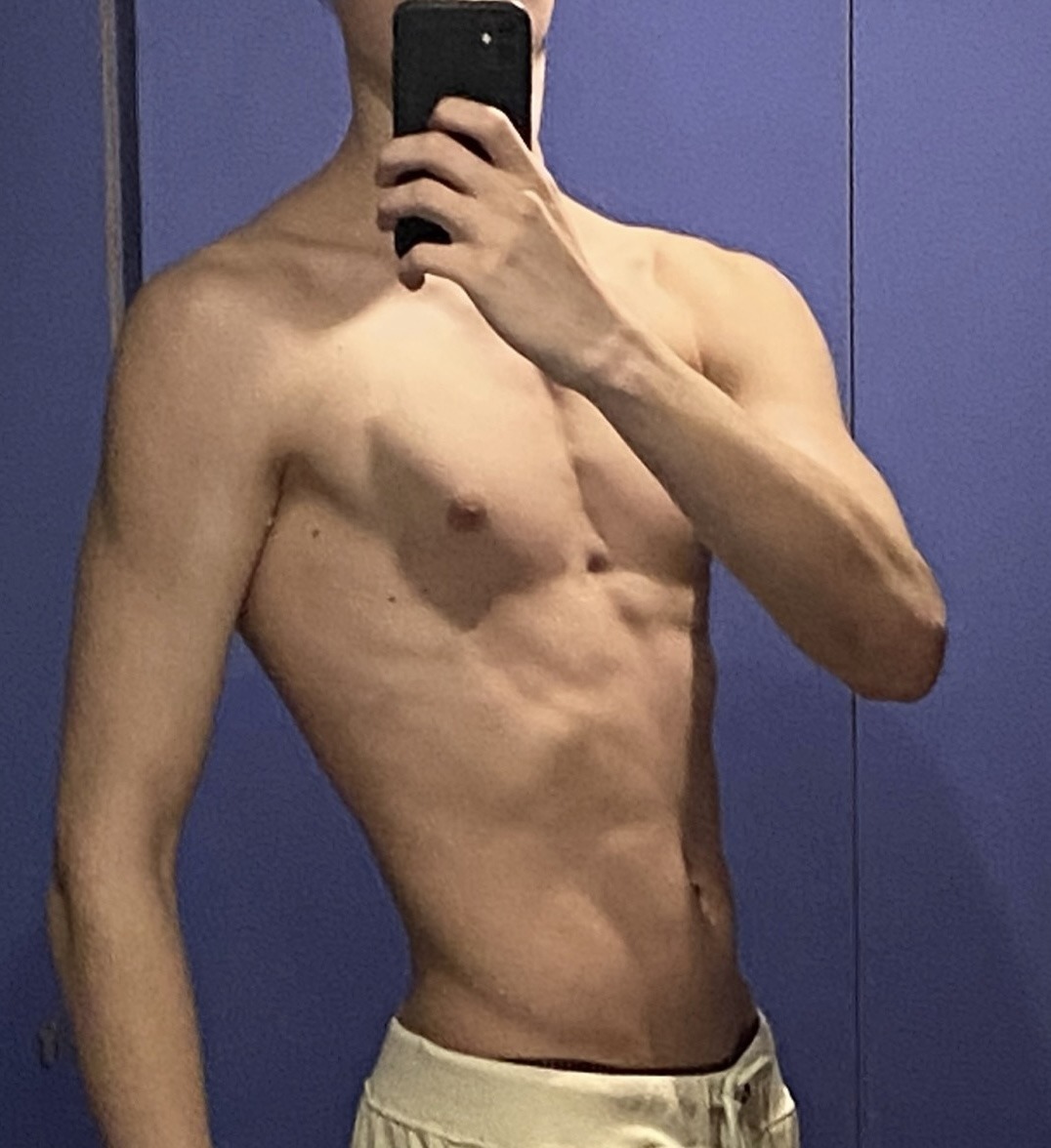 Profil de Aboubaka, 22 ans, Escort Gay Canada à Bashaw