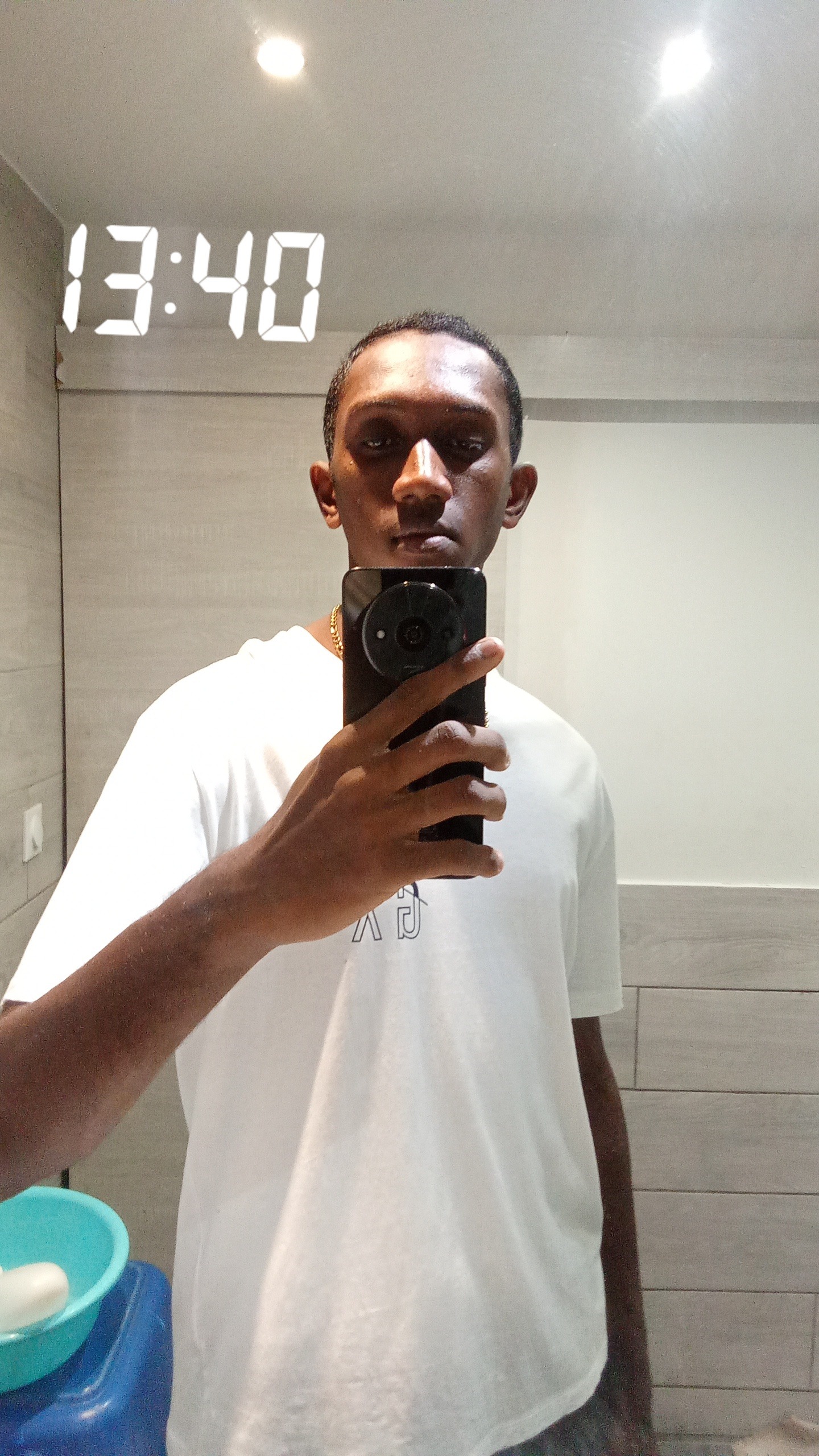 Profil de Burhan, 24 ans, Escort Gay Canada à McLennan