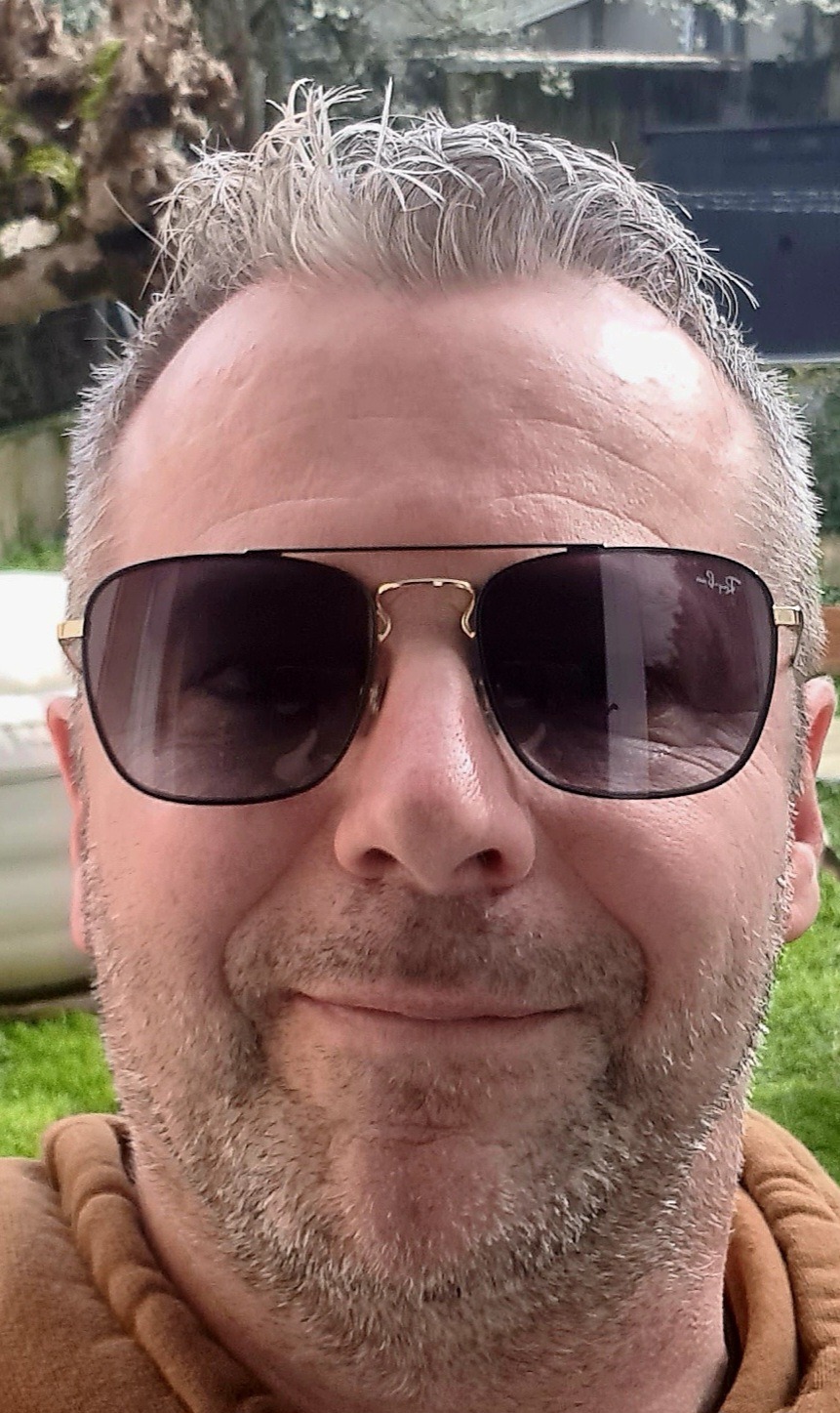 Profil de Oskar, 55 ans, Escort Gay Canada à Onaping Falls