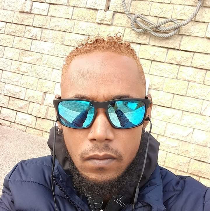 Profil de Dionys, 32 ans, Escort Gay Canada à Belle Plaine