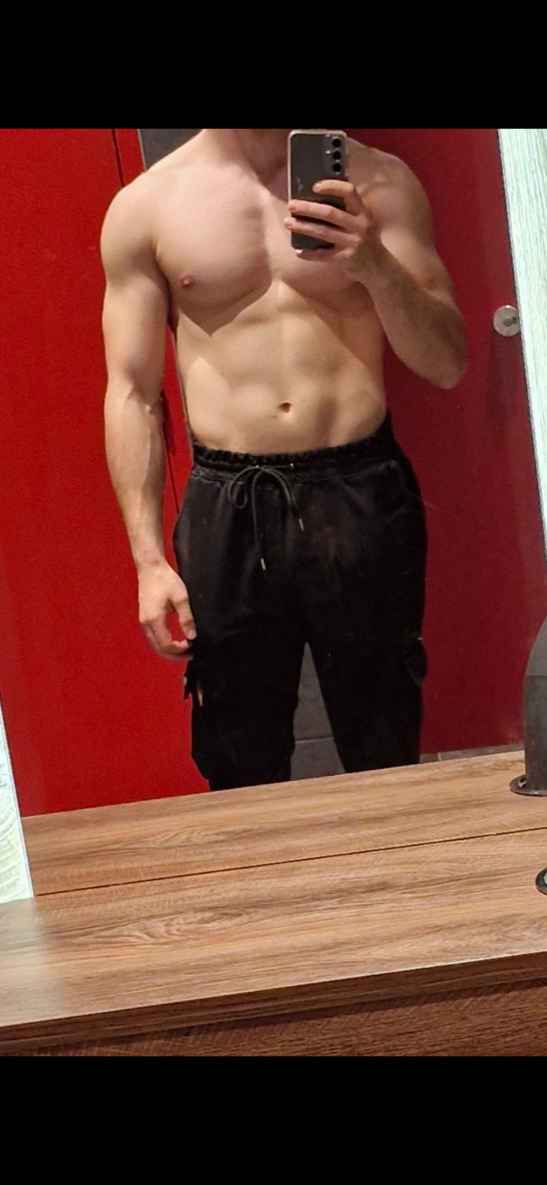 Profil de Seliman, 25 ans, Escort Gay Canada à Stanley