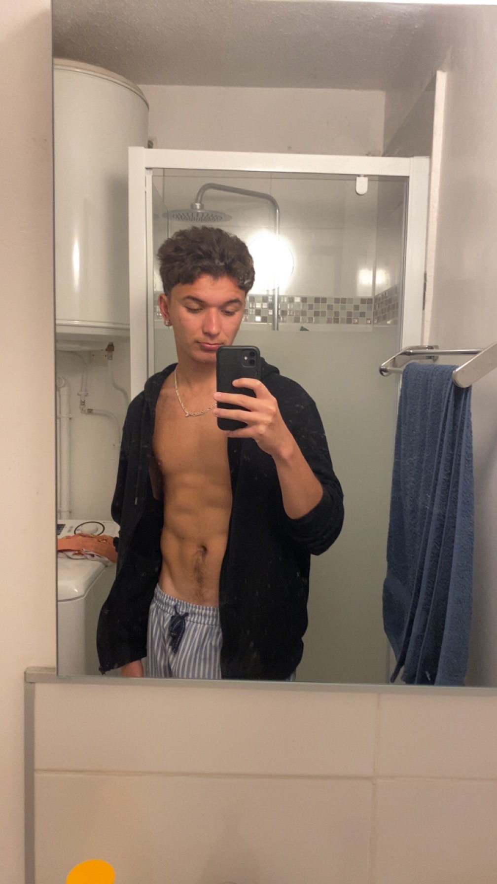 Profil de Edin, 19 ans, Escort Gay Canada à Aguanish