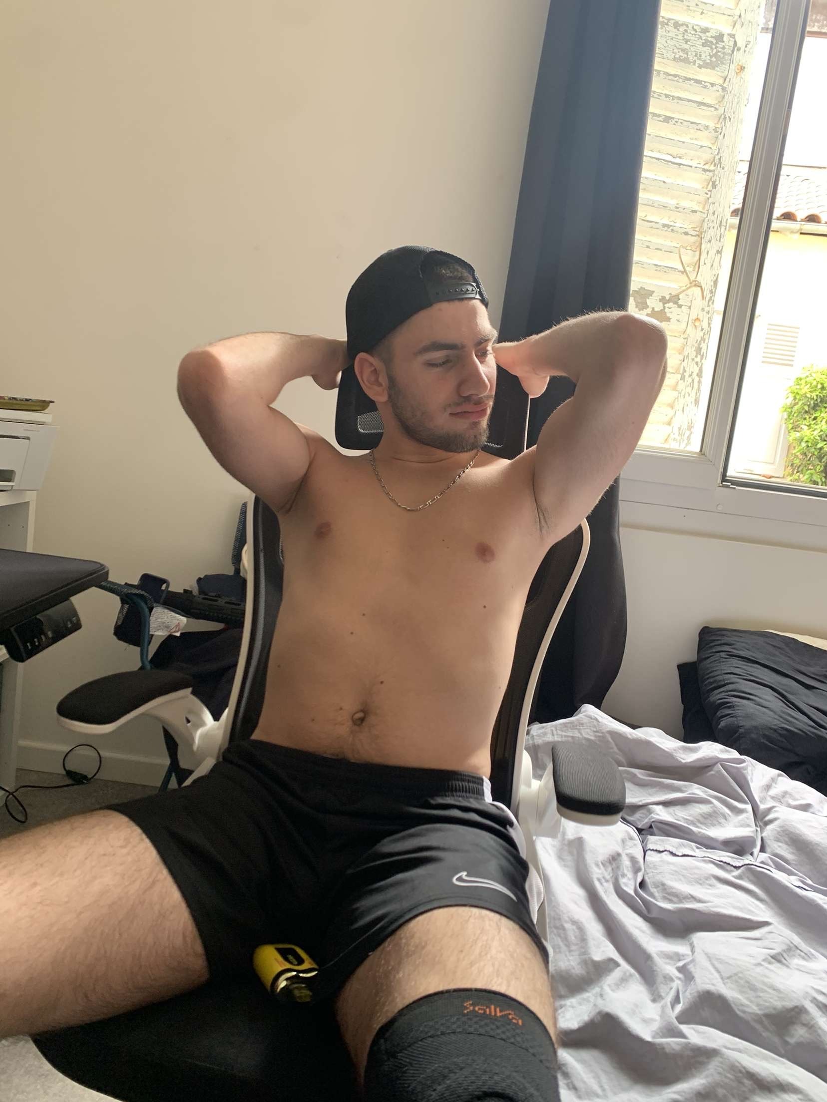 Profil de Mouaad, 19 ans, Escort Gay Canada à Barrhead