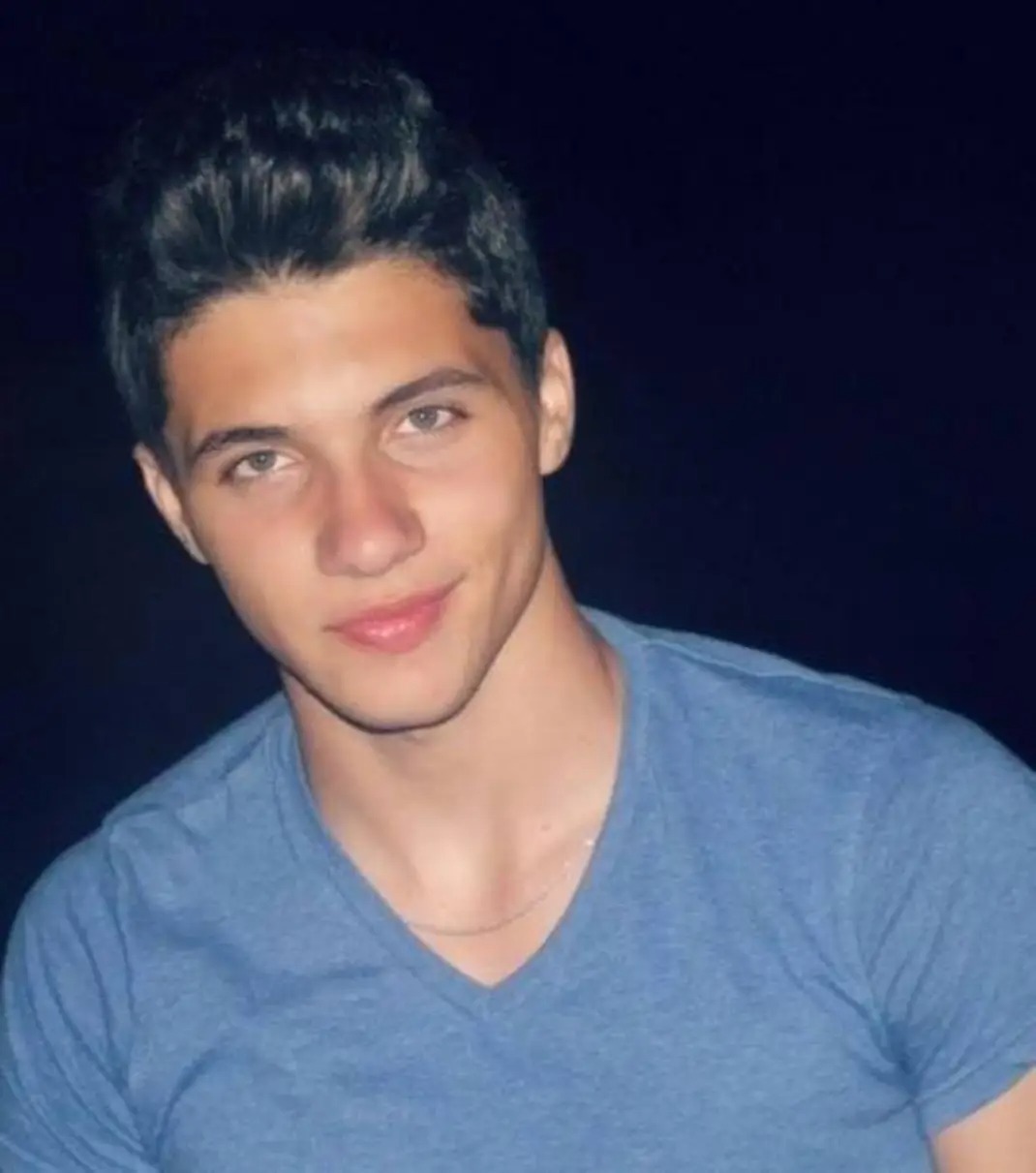 Profil de Eliezer, 26 ans, Escort Gay Canada à Saint-Joachim