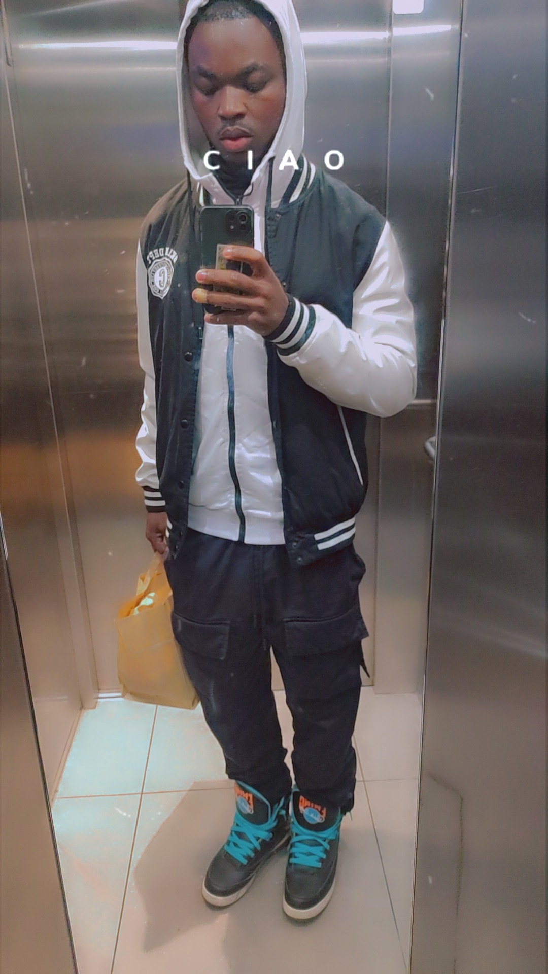 Profil de Aslam, 22 ans, Escort Gay Canada à Saint-Arsène