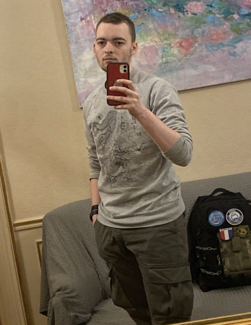 Profil de Richelet, 20 ans, Escort Gay Canada à Saint-Étienne-des-Grès