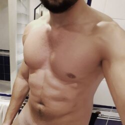 Profil de Thoma, 30 ans, Escort Gay Canada à Baie-Saint-Paul
