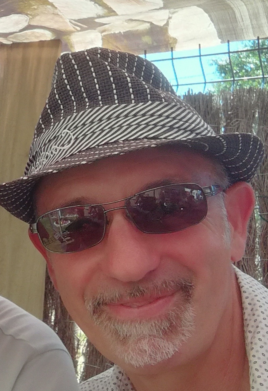 Profil de Leonien, 54 ans, Escort Gay Canada à Saint-Denis