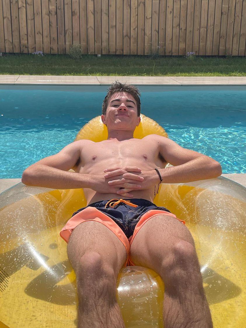 Profil de Isac, 20 ans, Escort Gay Canada à Watson Lake