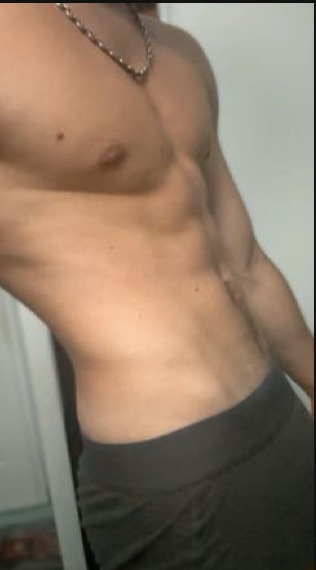 Profil de Merwen, 18 ans, Escort Gay Canada à Saint-Hubert-de-Rivière-du-Loup