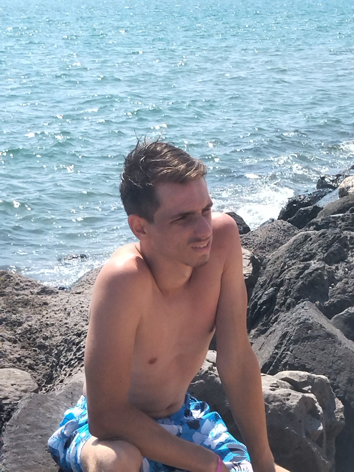 Profil de Siaka, 20 ans, Escort Gay Canada à Blackfalds