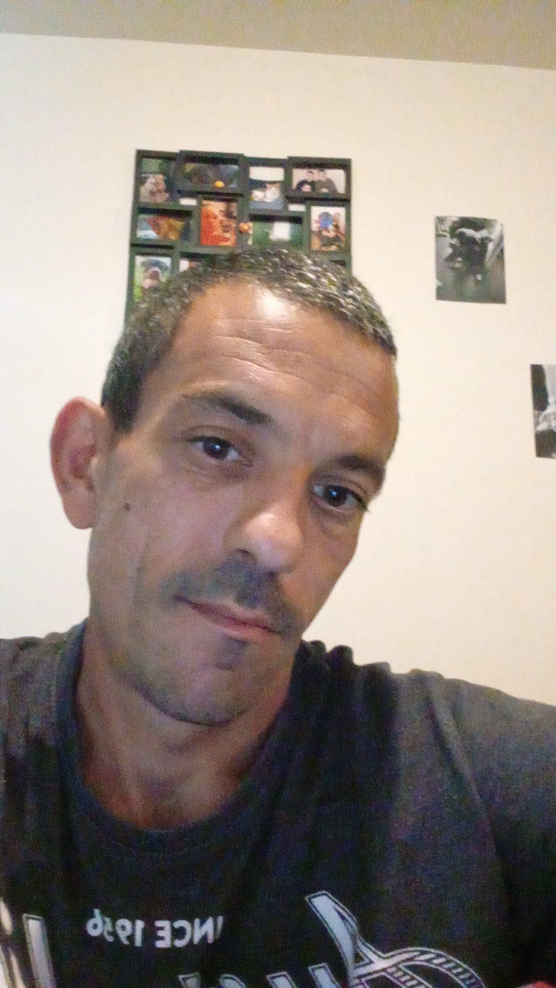 Profil de Ivane, 42 ans, Escort Gay Canada à Buckingham