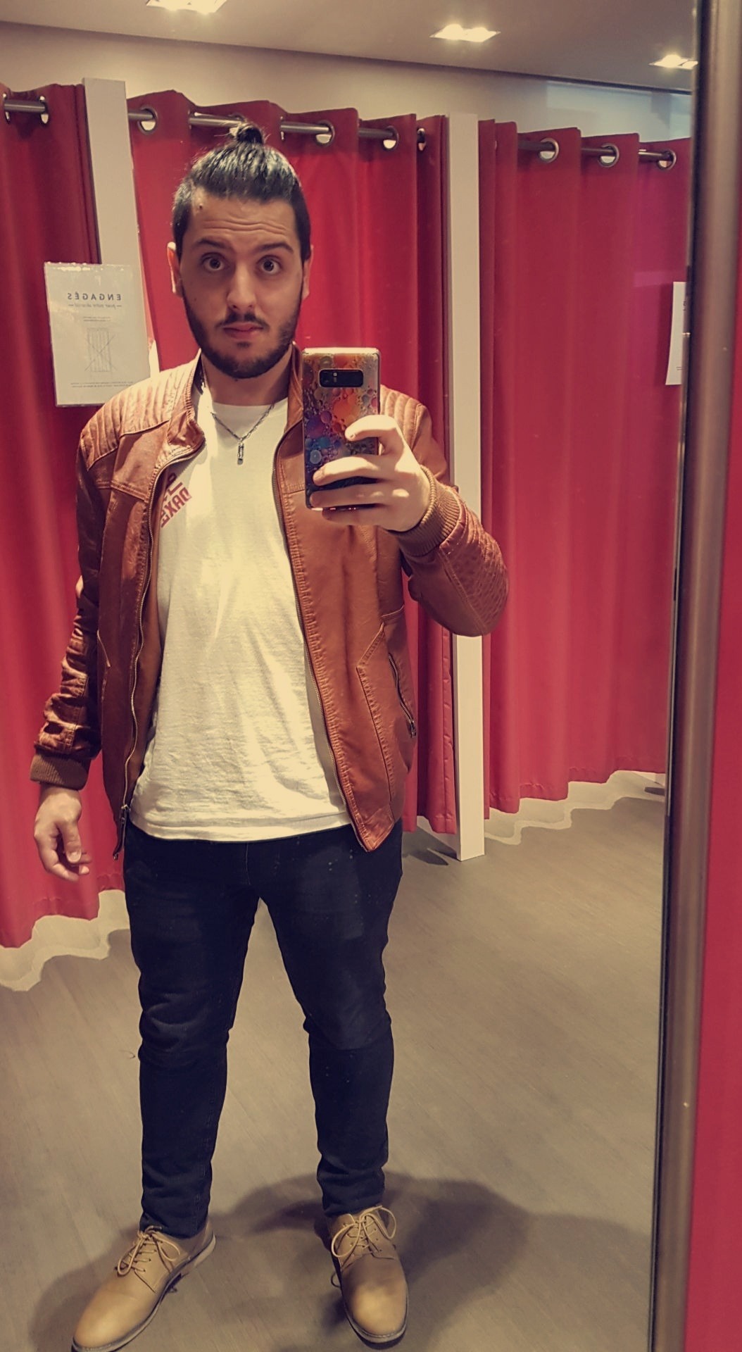 Profil de Fahed, 29 ans, Escort Gay Canada à Hudson's Hope