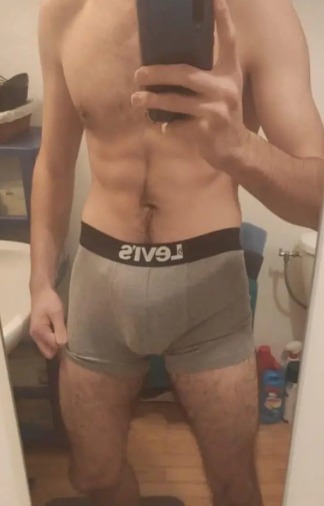 Profil de Shani, 35 ans, Escort Gay Canada à Saint-Étienne-de-Beauharnois