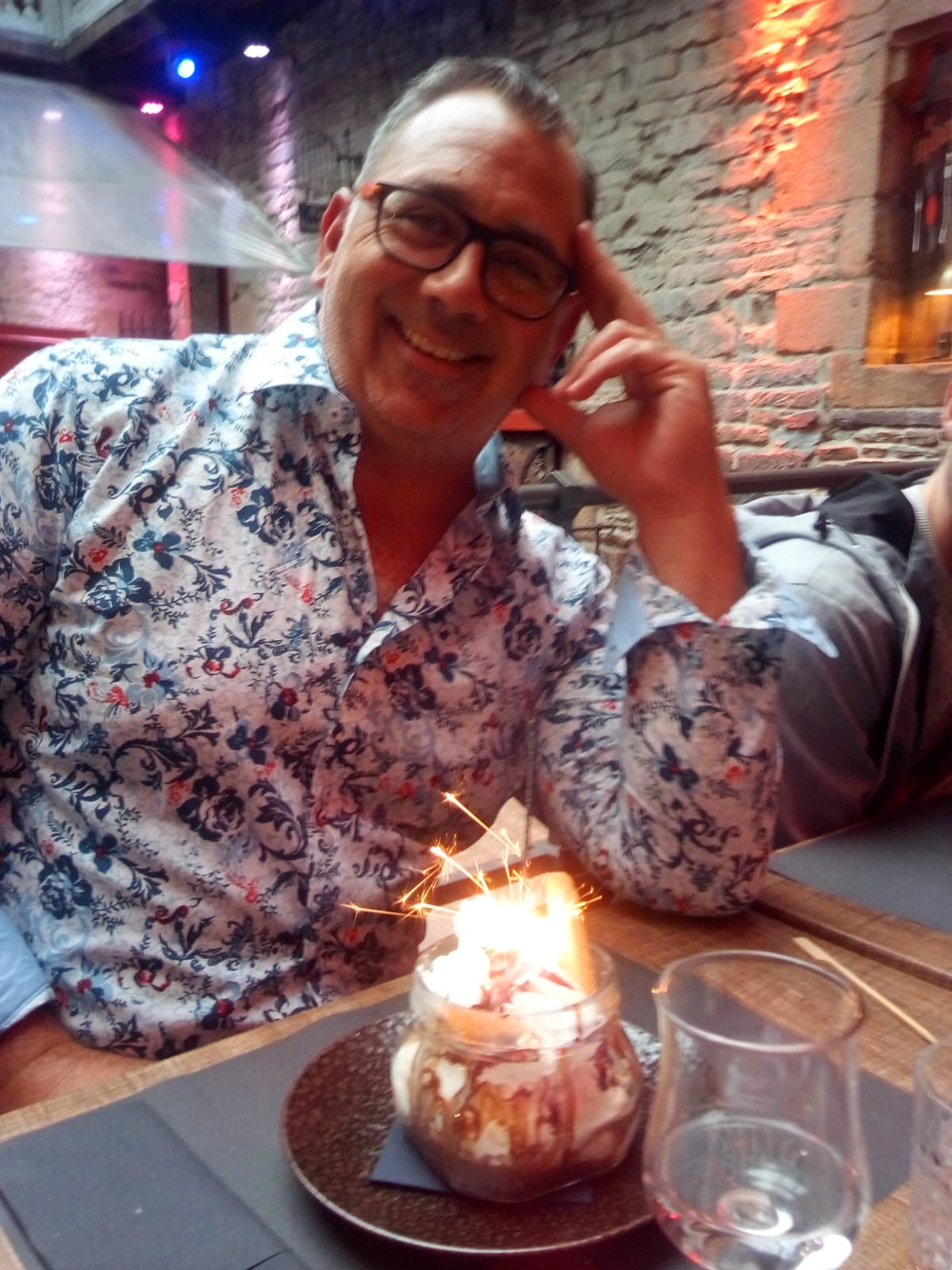 Profil de Jymmy, 48 ans, Escort Gay Canada à Pointe-Claire
