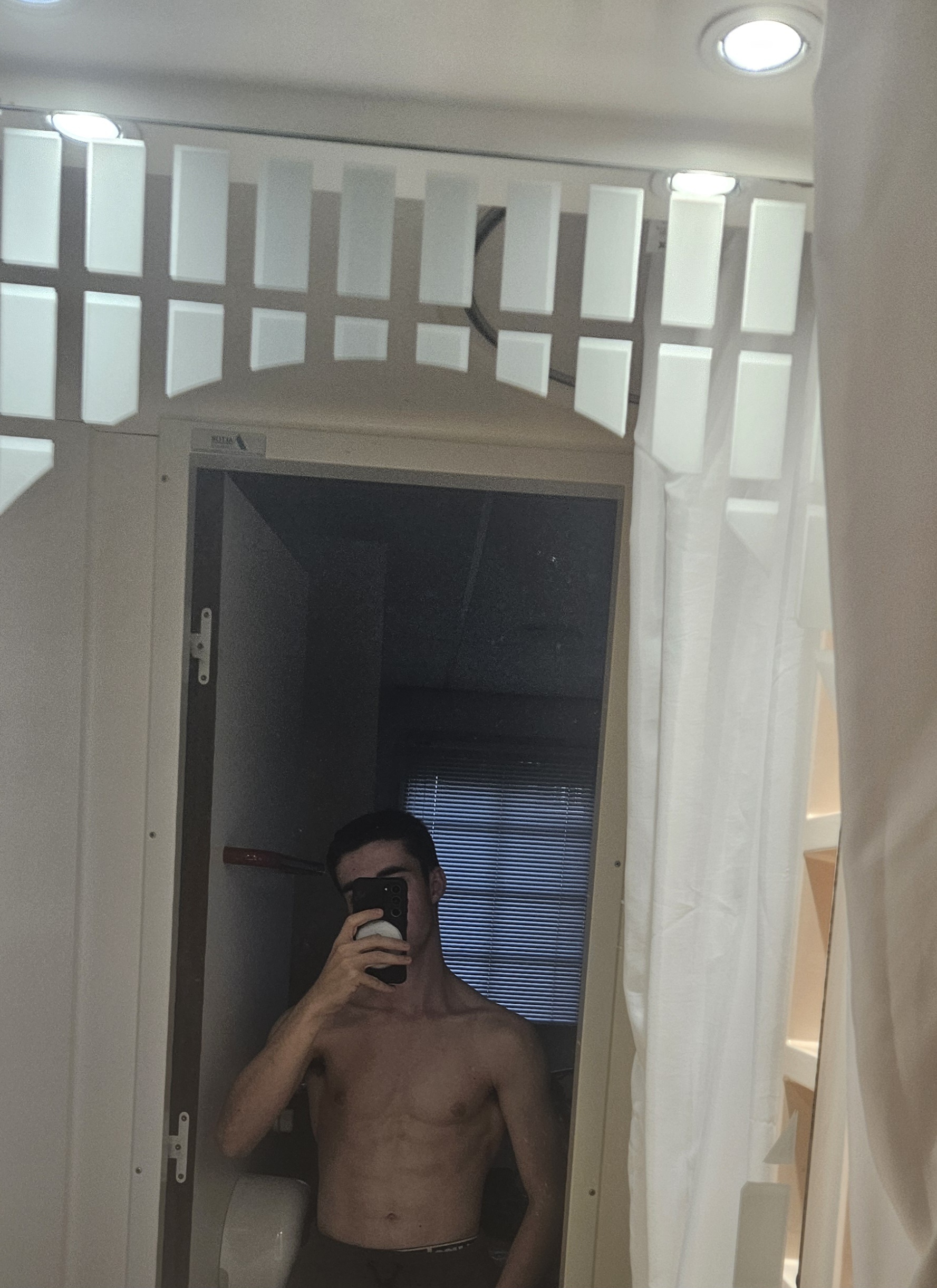 Profil de Monir, 21 ans, Escort Gay Canada à Bawlf