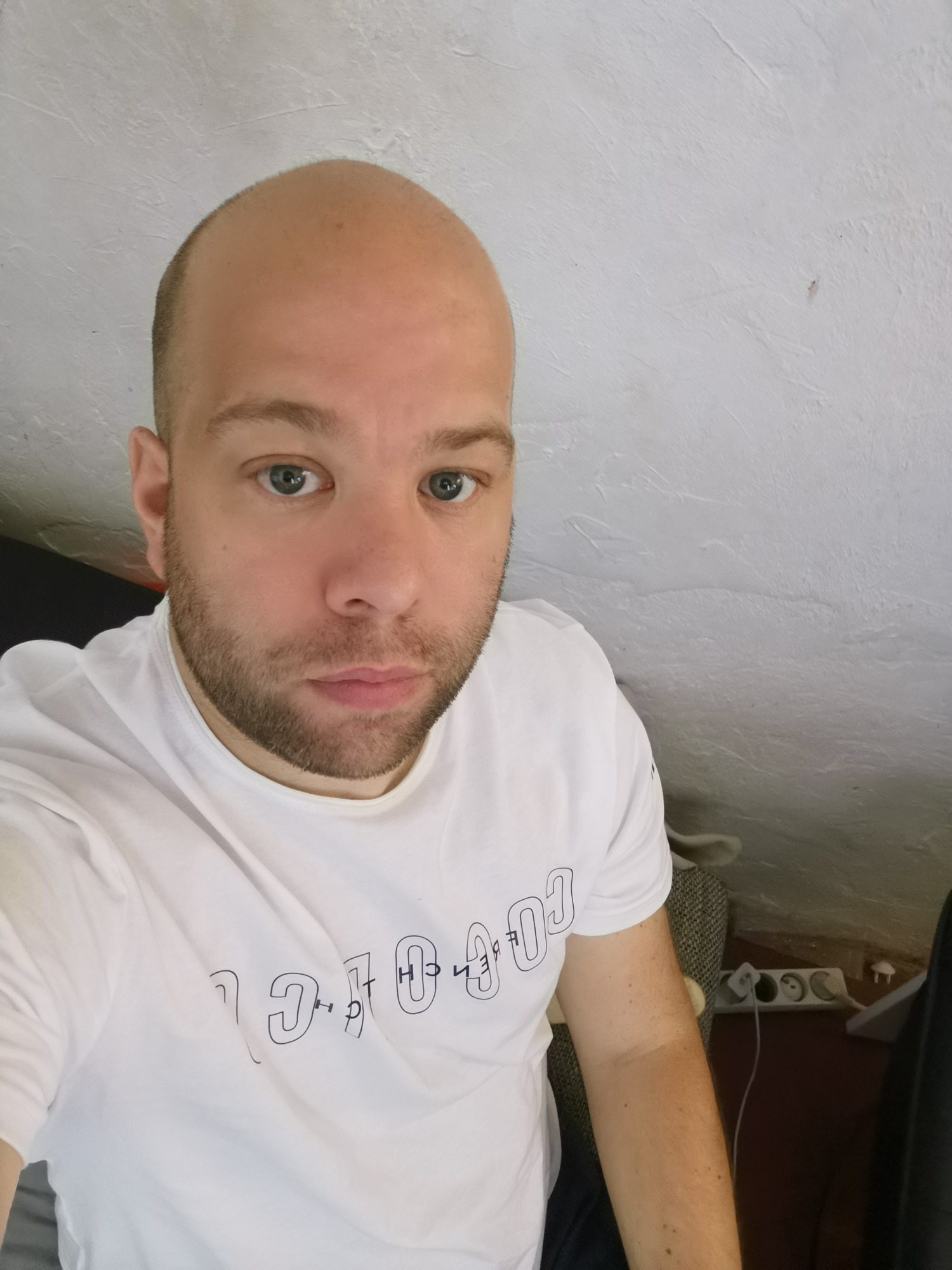 Profil de Justinien, 42 ans, Escort Gay Canada à Petite-Vallée