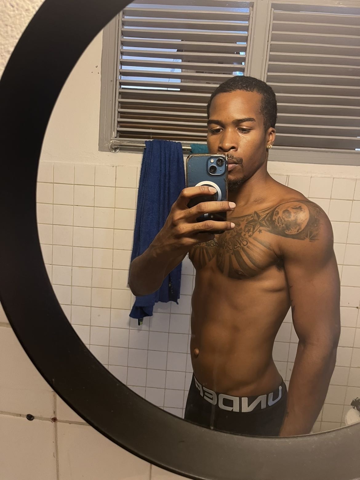 Profil de Antranik, 32 ans, Escort Gay Canada à Central Butte