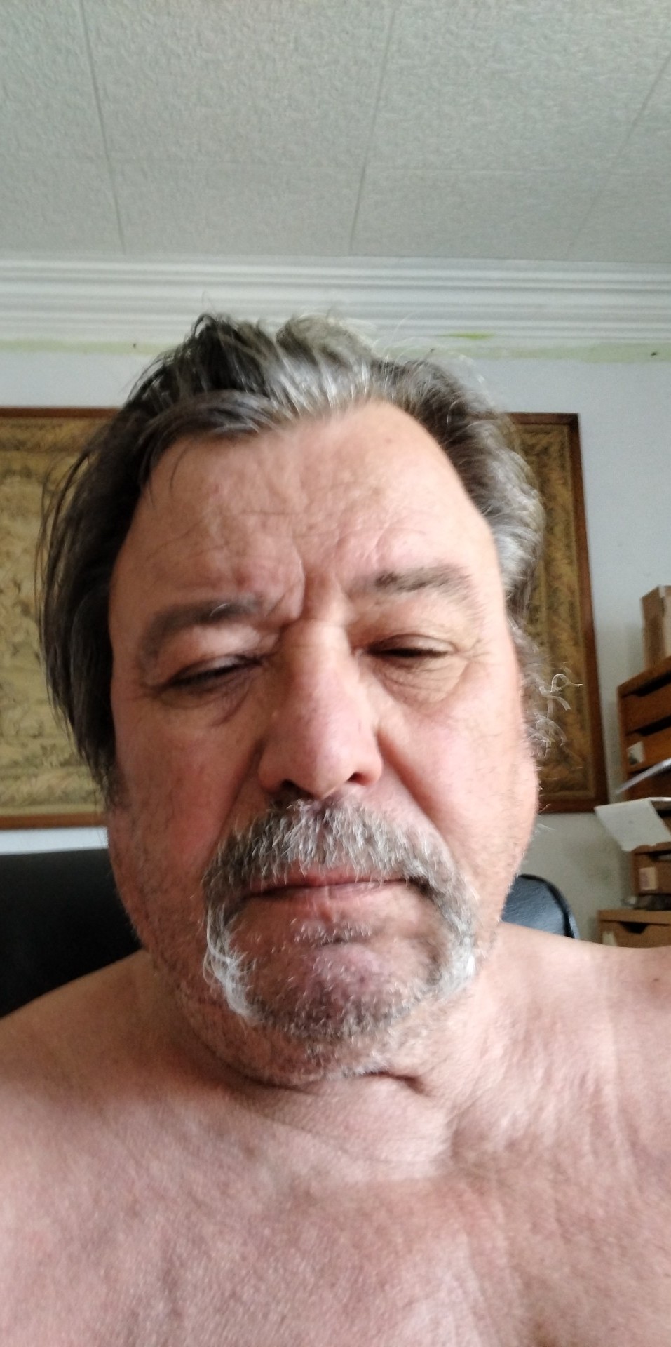 Profil de Léopold, 55 ans, Escort Gay Canada à Wakaw
