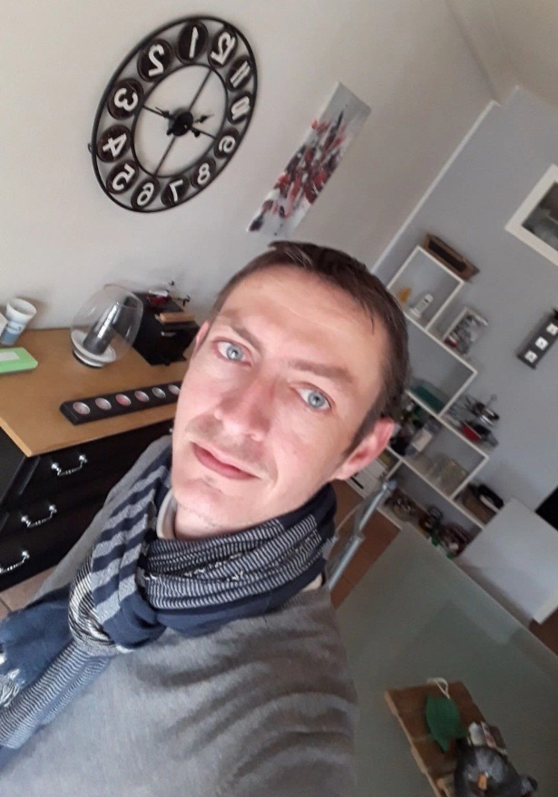 Profil de Anujan, 40 ans, Escort Gay Canada à Amaranth