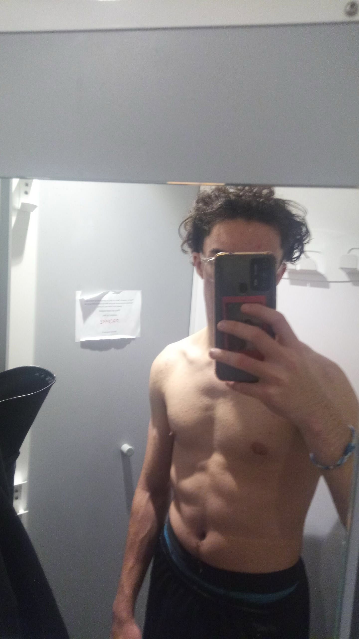 Profil de Michel-henri, 20 ans, Escort Gay Canada à Saint-Jude