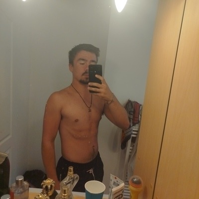 Profil de Tom, 23 ans, Escort Gay Canada à Arrowwood