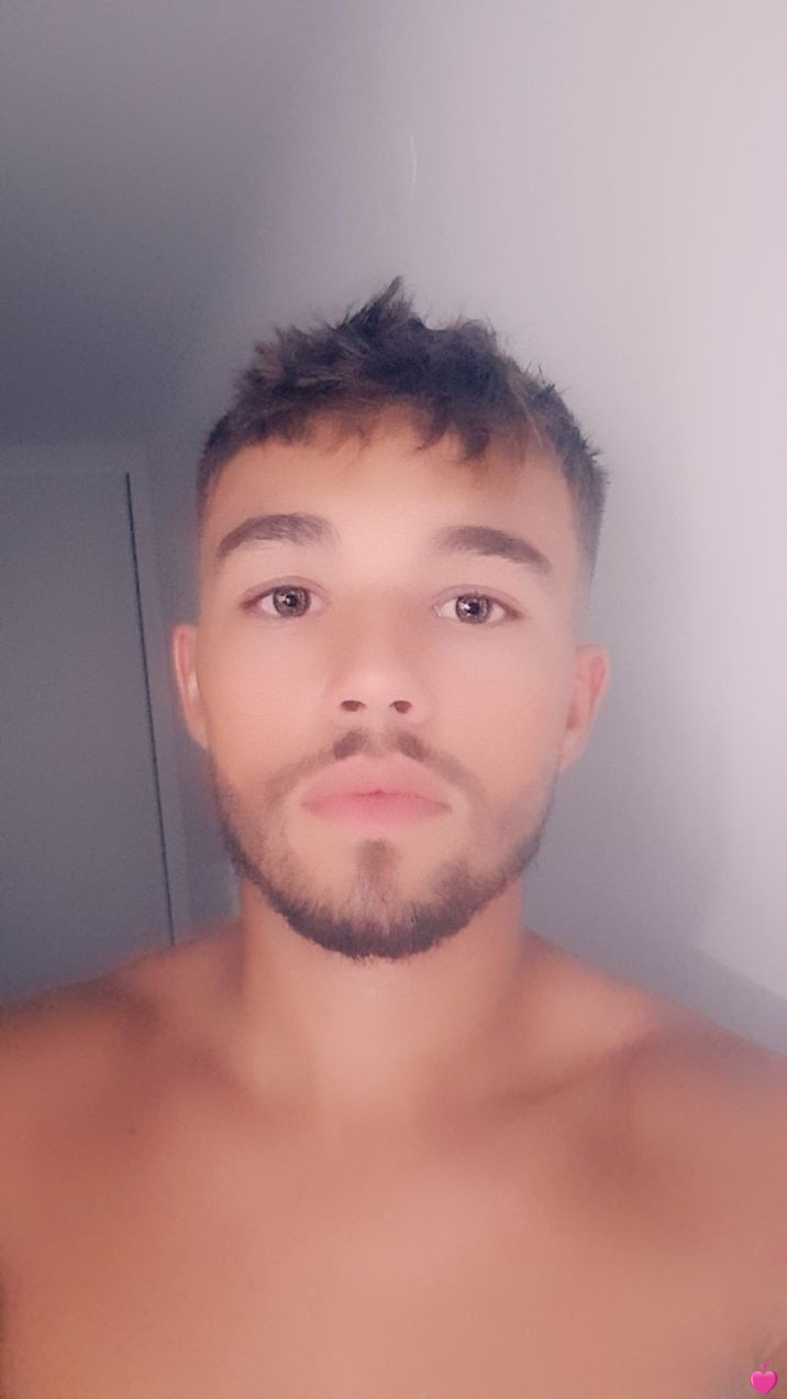 Profil de Nonce, 21 ans, Escort Gay Canada à Maple Creek